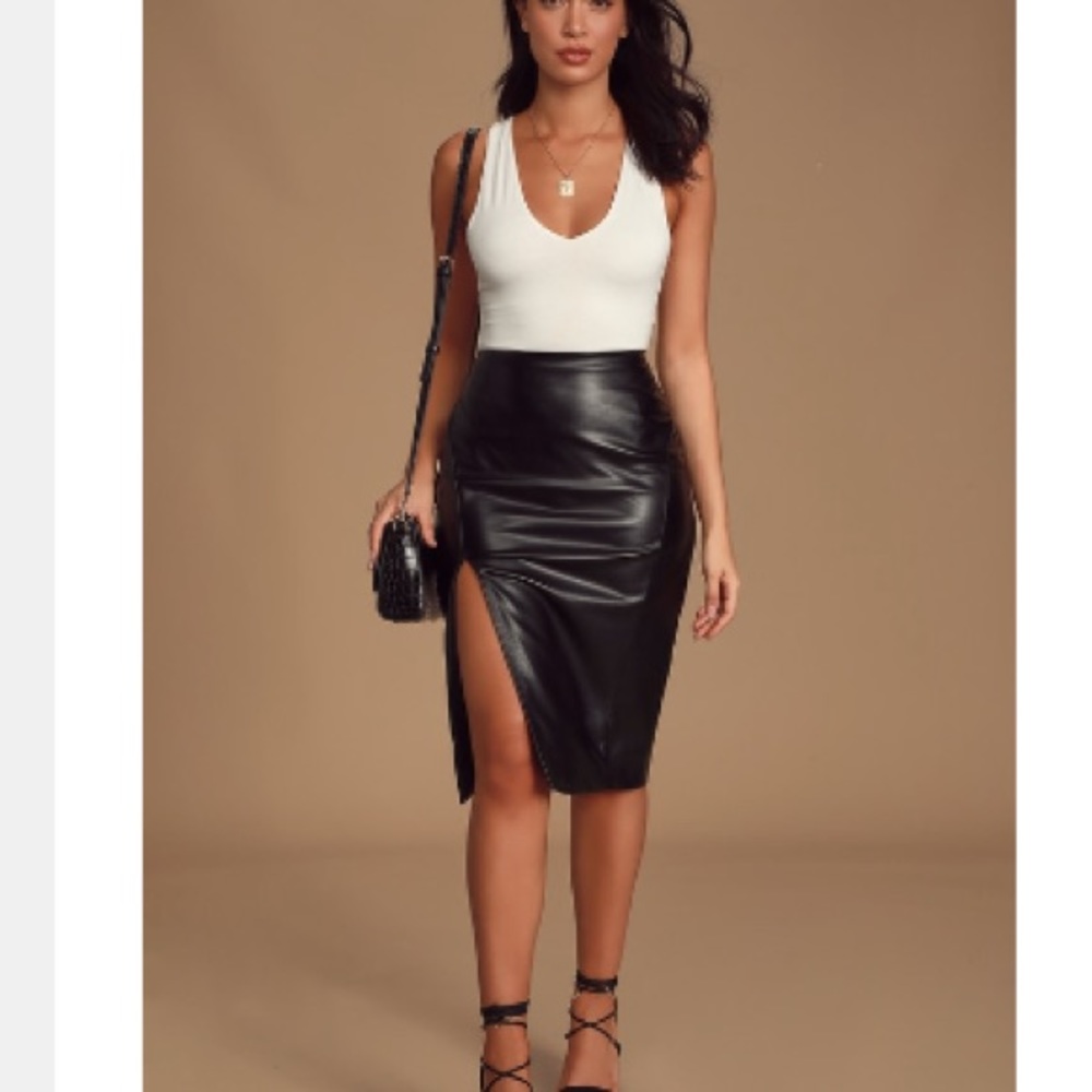 Lulu’s Vegan Leather Pencil Skirt
